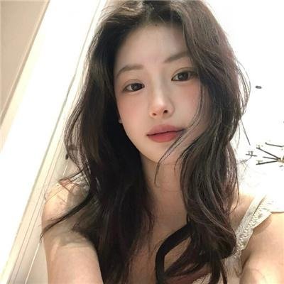 婚前不挨我，婚后老婆贴贴